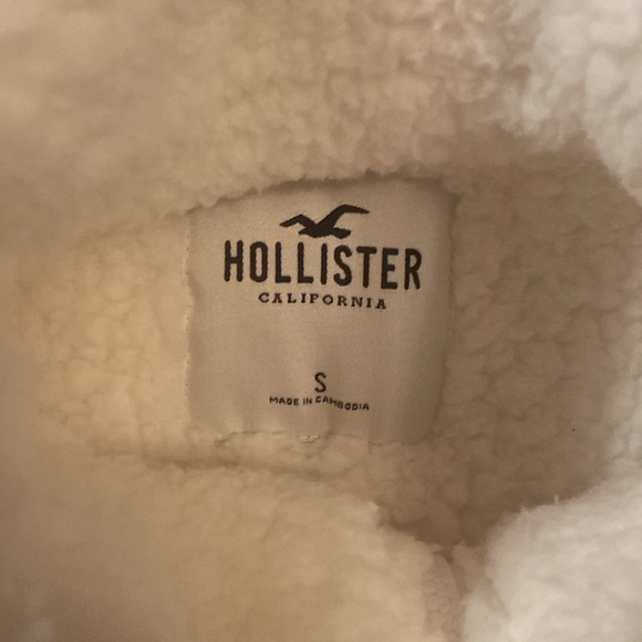 Hollister half zip fleece sweater - Picture 3 of 4